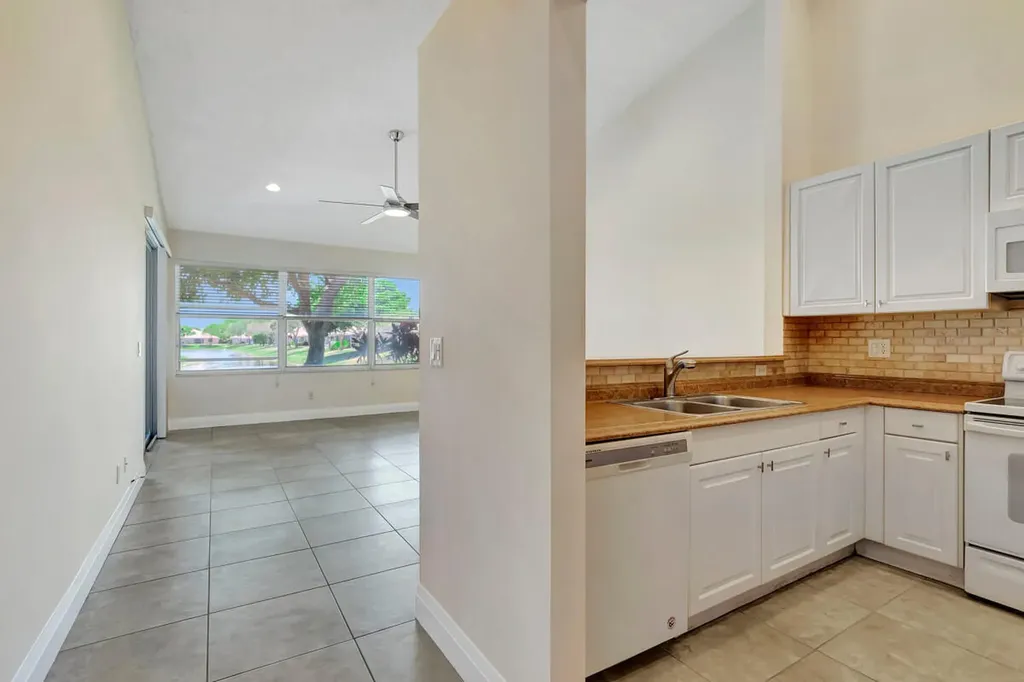 2484 N Coral Trace Circle Delray Beach FL 33445