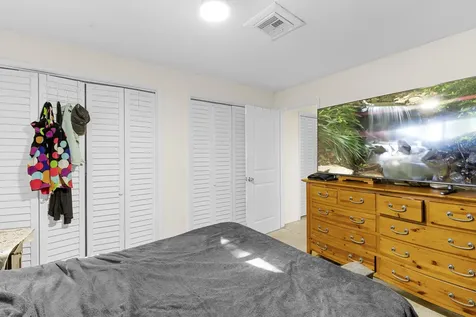4030 NE 16th Terrace Oakland Park FL 33334