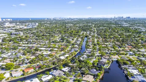 4030 NE 16th Terrace Oakland Park FL 33334