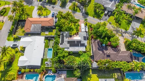 4030 NE 16th Terrace Oakland Park FL 33334