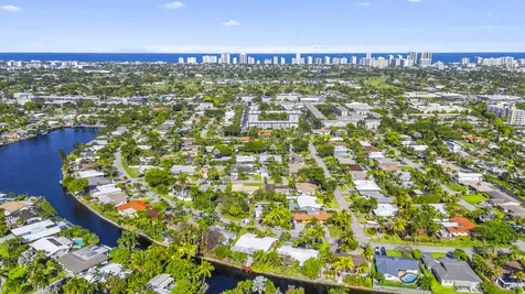 4030 NE 16th Terrace Oakland Park FL 33334