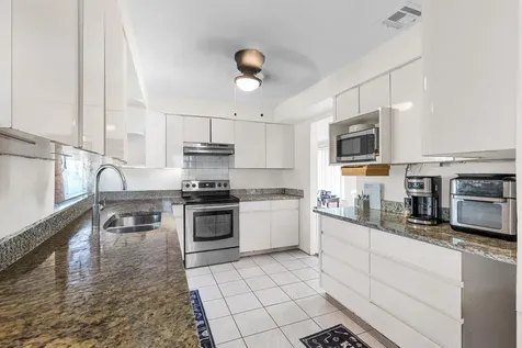 4030 NE 16th Terrace Oakland Park FL 33334