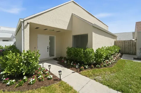 875 NW 22nd Avenue Delray Beach FL 33445