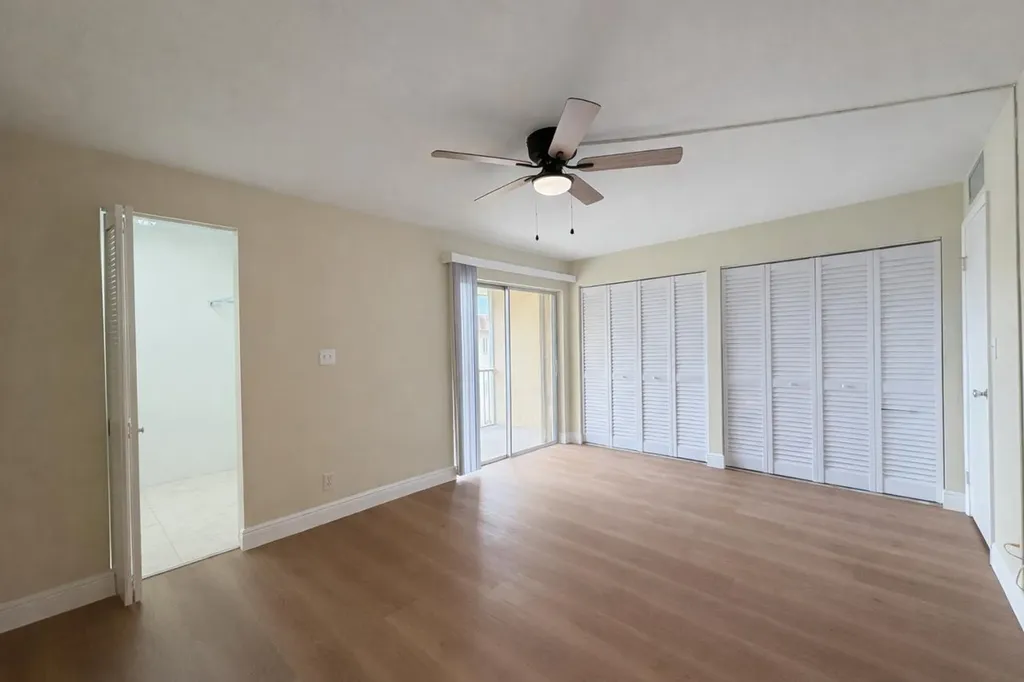 700 Village Green Court Palm Springs FL 33461