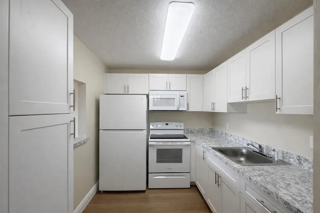 700 Village Green Court Palm Springs FL 33461