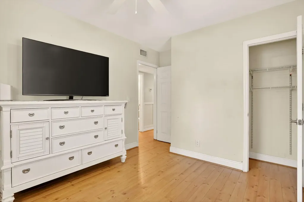 5265 NE 15th Avenue Pompano Beach FL 33064