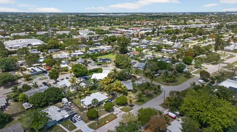 5265 NE 15th Avenue Pompano Beach FL 33064