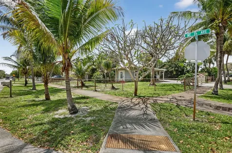 5265 NE 15th Avenue Pompano Beach FL 33064