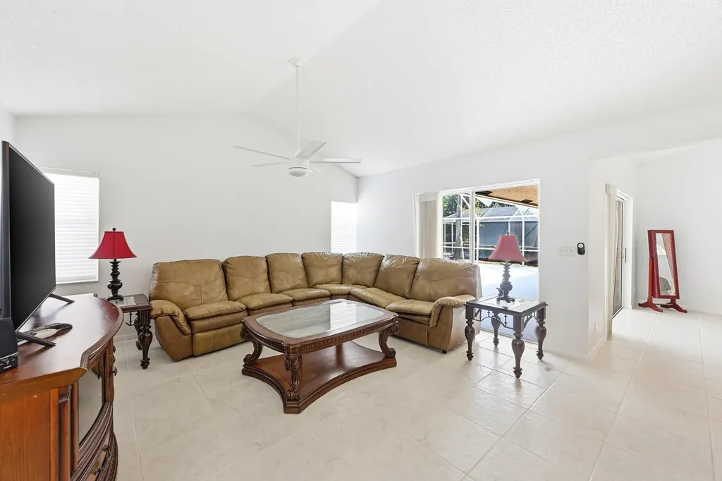 12469 SW 1st Street Coral Springs FL 33071