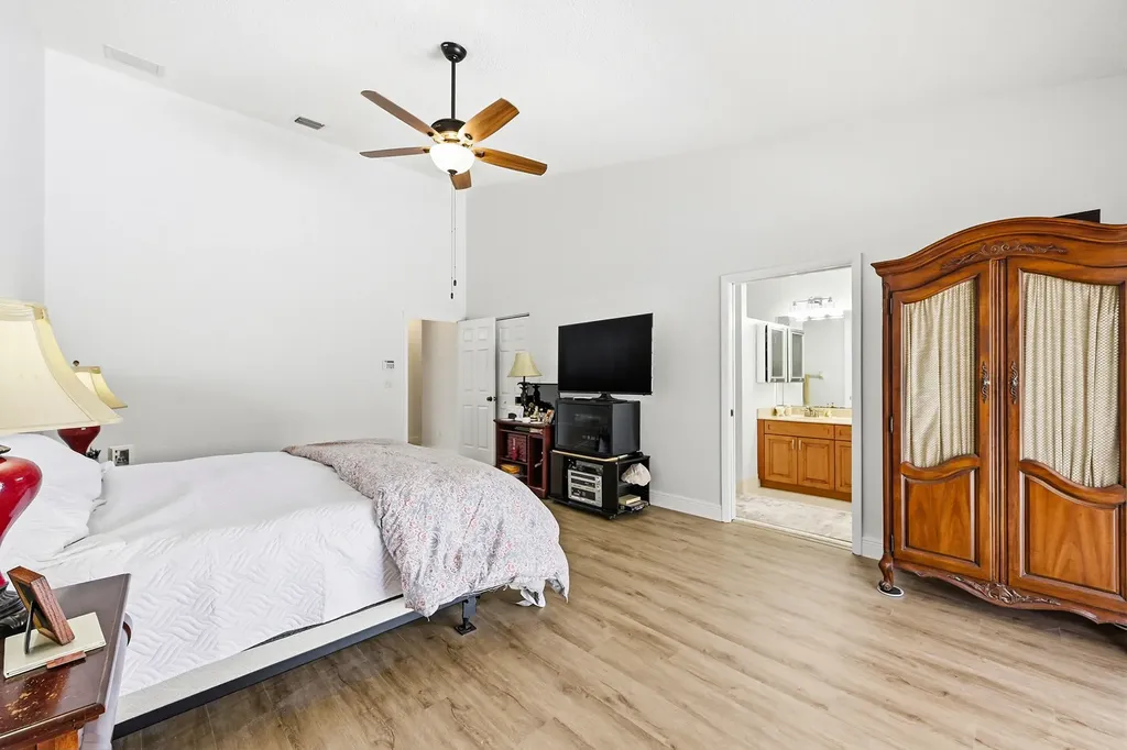 12469 SW 1st Street Coral Springs FL 33071