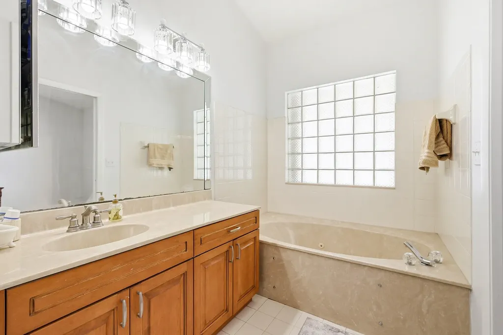 12469 SW 1st Street Coral Springs FL 33071
