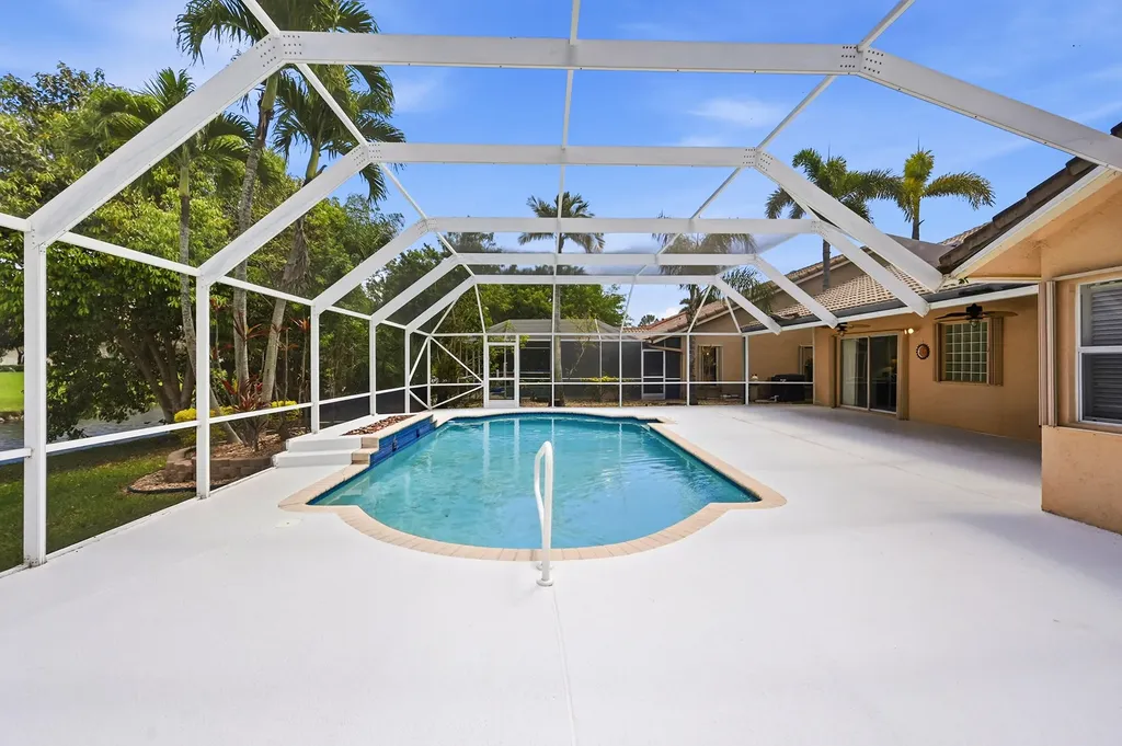 12469 SW 1st Street Coral Springs FL 33071