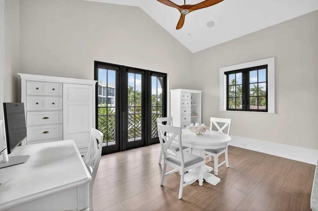 400 Mola Avenue Fort Lauderdale FL 33301