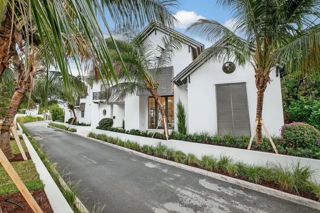 400 Mola Avenue Fort Lauderdale FL 33301