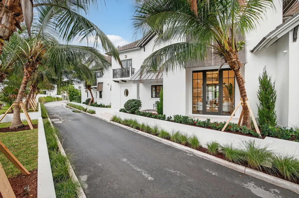 400 Mola Avenue Fort Lauderdale FL 33301