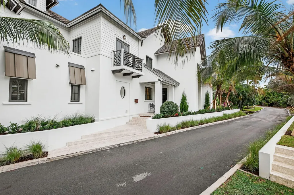 400 Mola Avenue Fort Lauderdale FL 33301