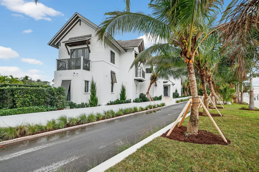 400 Mola Avenue Fort Lauderdale FL 33301