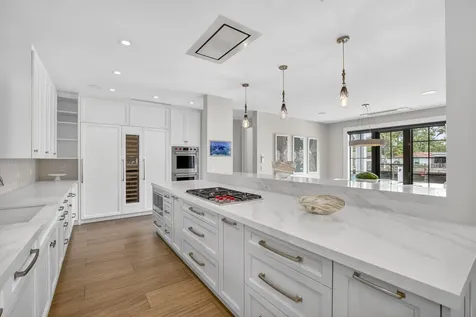 400 Mola Avenue Fort Lauderdale FL 33301