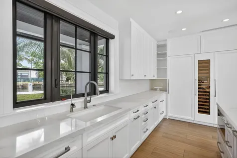 400 Mola Avenue Fort Lauderdale FL 33301