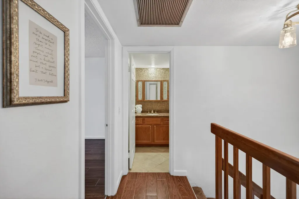 9101 SW 19th Place Davie FL 33324