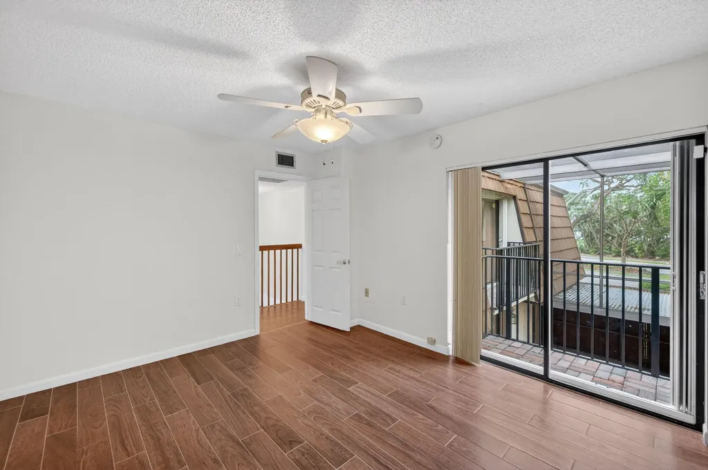 9101 SW 19th Place Davie FL 33324