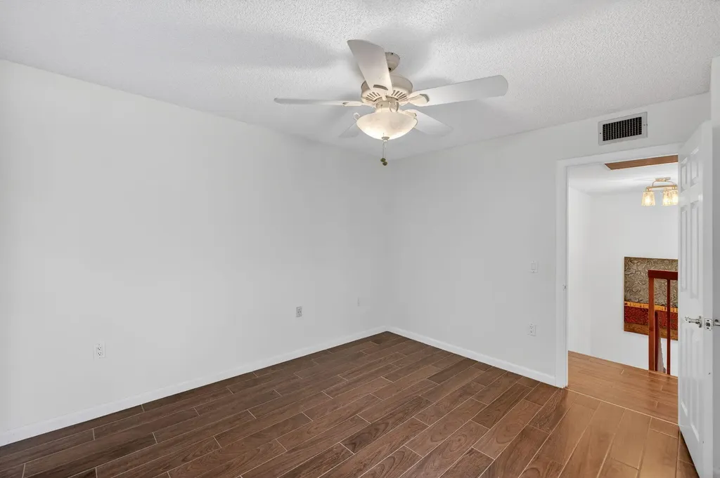9101 SW 19th Place Davie FL 33324