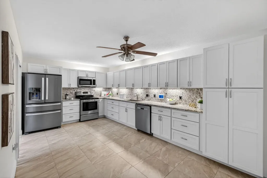 9101 SW 19th Place Davie FL 33324