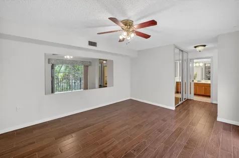 9101 SW 19th Place Davie FL 33324