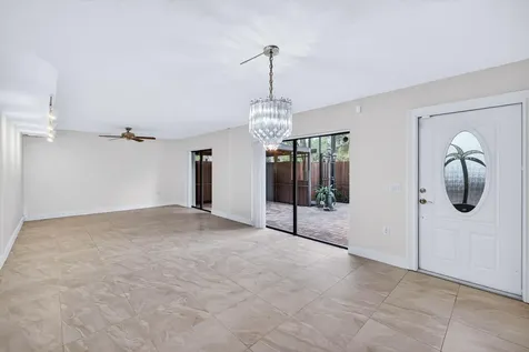 9101 SW 19th Place Davie FL 33324