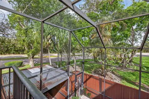 9101 SW 19th Place Davie FL 33324