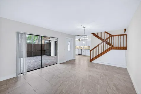 9101 SW 19th Place Davie FL 33324
