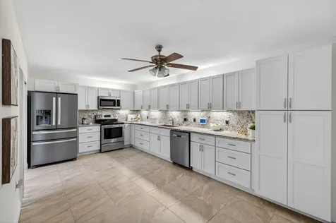 9101 SW 19th Place Davie FL 33324