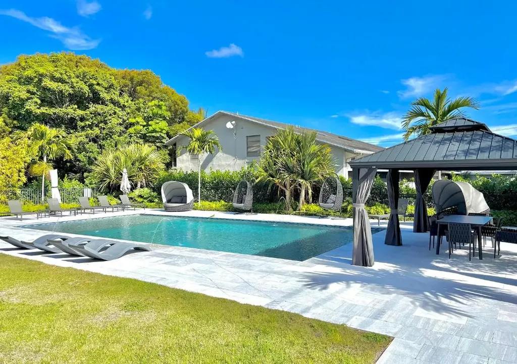 663 Dover Street Boca Raton FL 33487