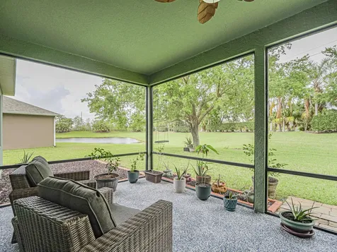 1269 Scarlet Oak Circle Vero Beach FL 32966
