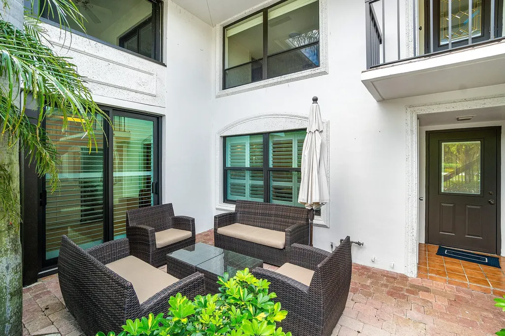 3944 Quail Ridge Drive Drive N Boynton Beach FL 33436
