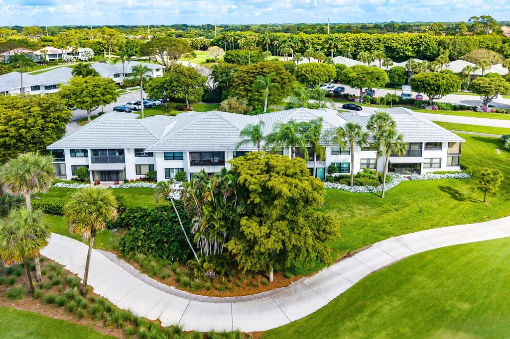 3944 Quail Ridge Drive Drive N Boynton Beach FL 33436