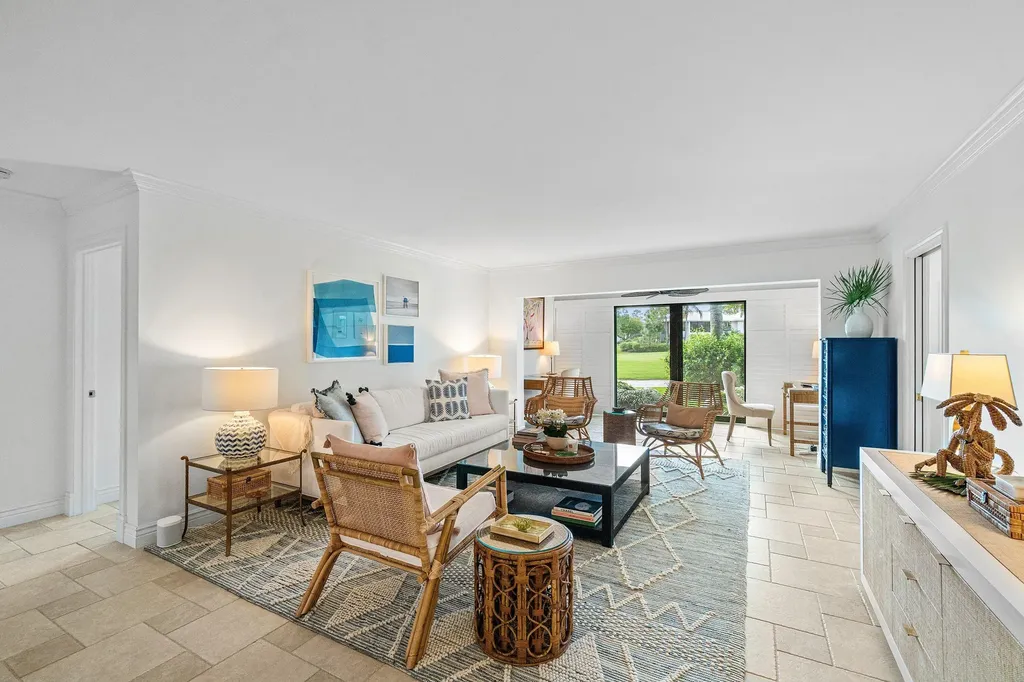 3944 Quail Ridge Drive Drive N Boynton Beach FL 33436
