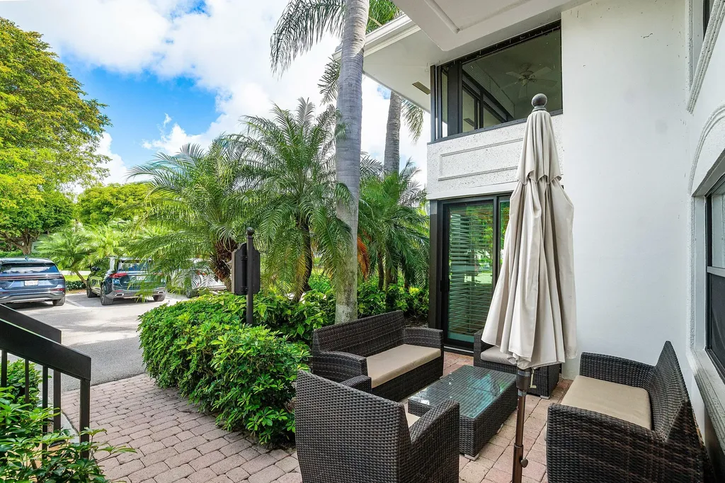 3944 Quail Ridge Drive Drive N Boynton Beach FL 33436