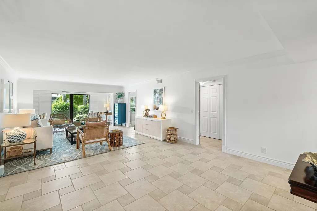 3944 Quail Ridge Drive Drive N Boynton Beach FL 33436