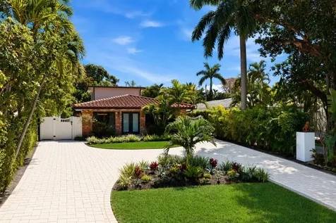 702 S Atlantic Drive Lantana FL 33462