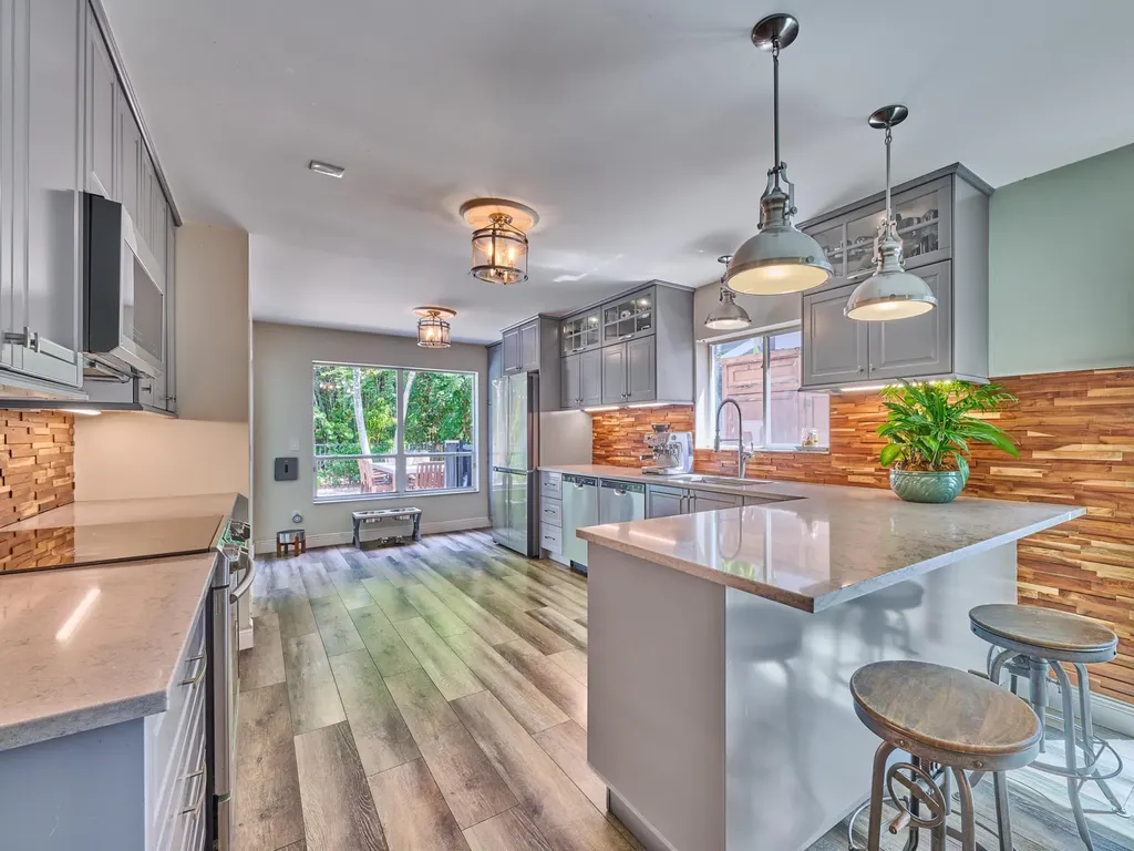 10414 Buena Ventura Drive Boca Raton FL 33498