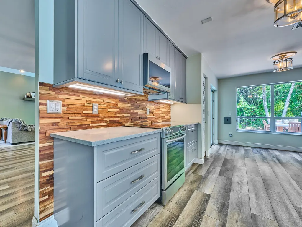 10414 Buena Ventura Drive Boca Raton FL 33498
