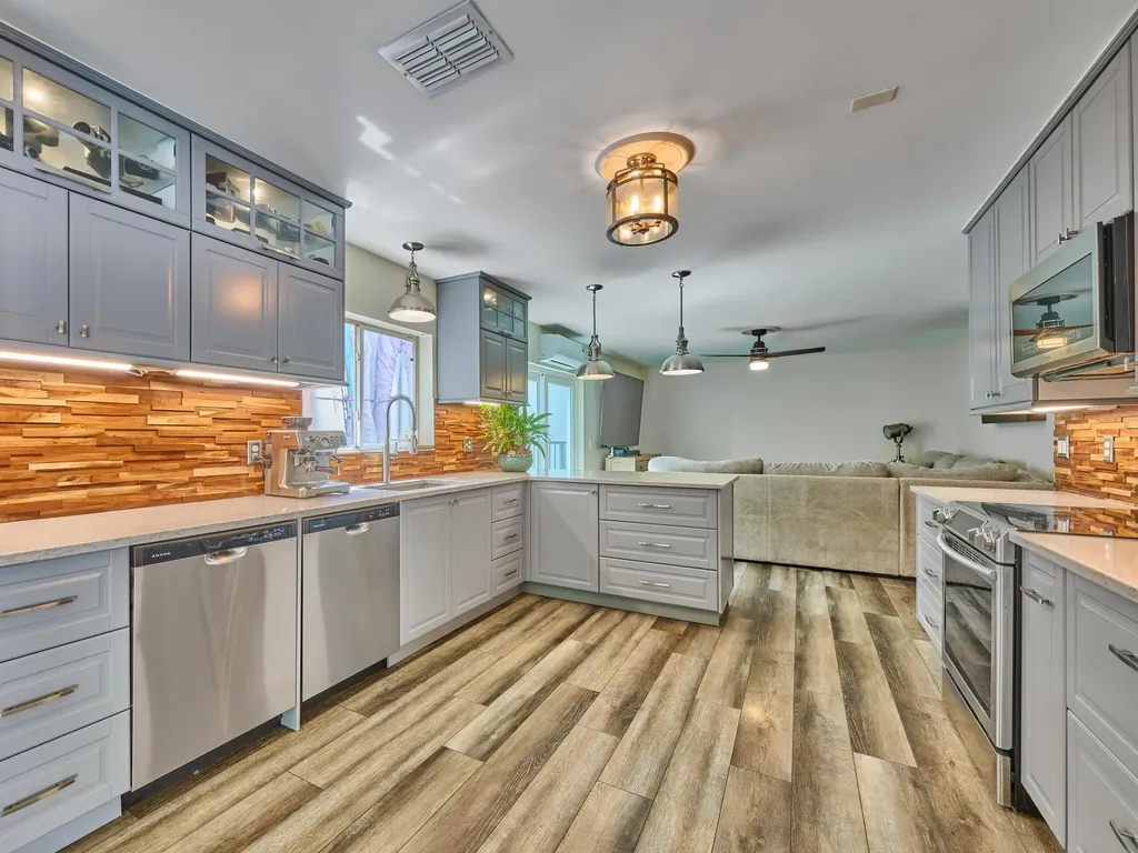 10414 Buena Ventura Drive Boca Raton FL 33498