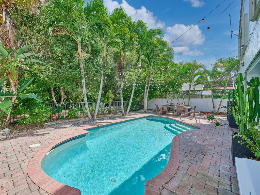 10414 Buena Ventura Drive Boca Raton FL 33498