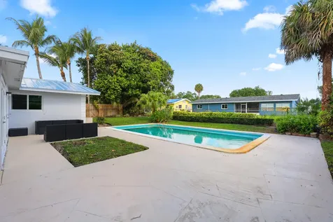 4403 Fuschia Circle N Palm Beach Gardens FL 33410