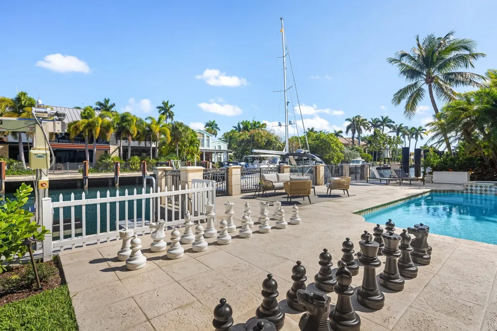 620 Coral Way Fort Lauderdale FL 33301