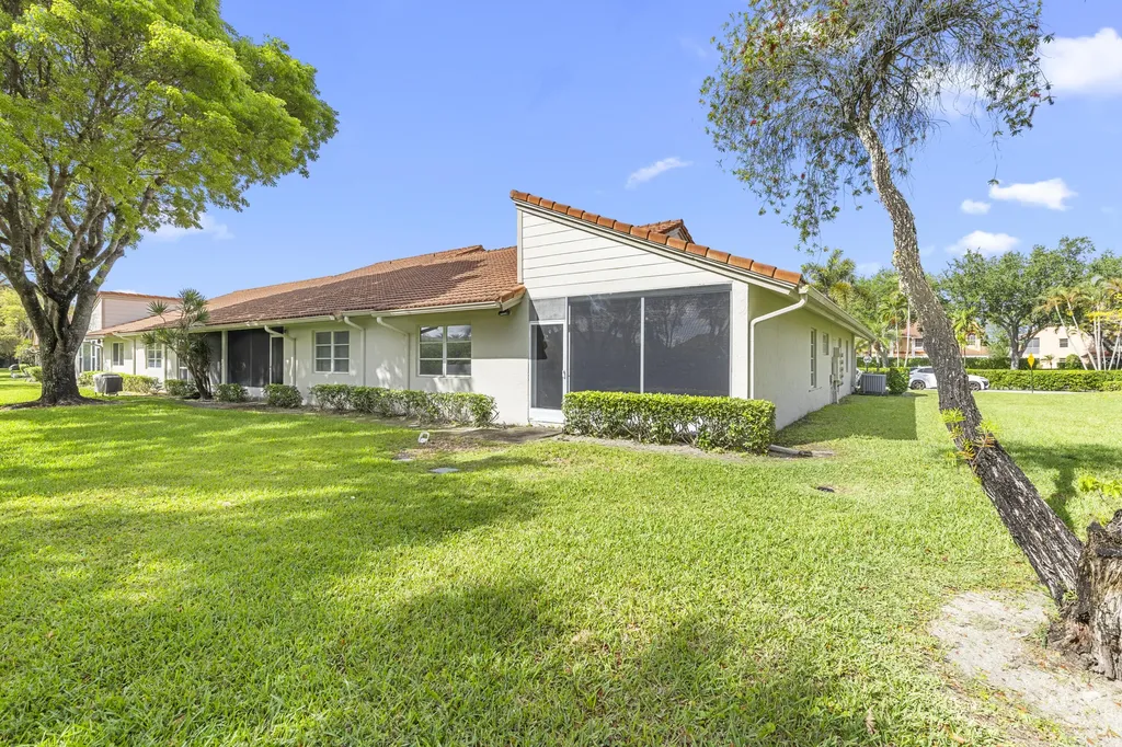 9760 Summerbrook Terrace Boynton Beach FL 33437