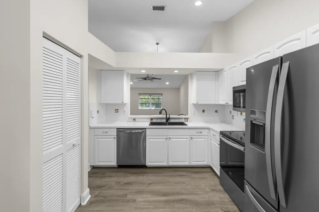 9760 Summerbrook Terrace Boynton Beach FL 33437
