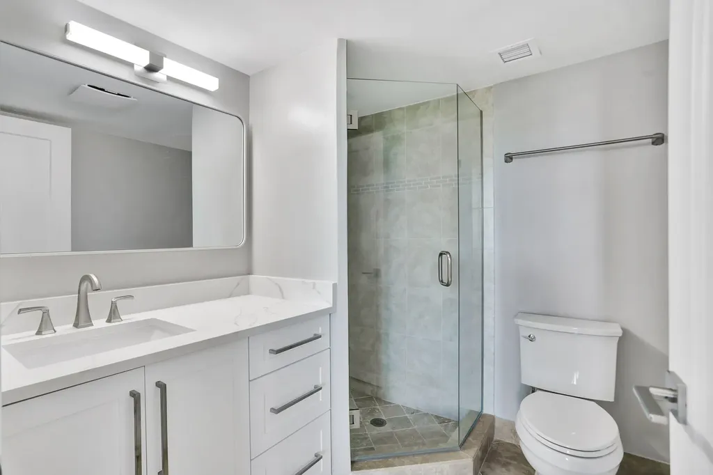 7 Royal Palm Way Boca Raton FL 33432