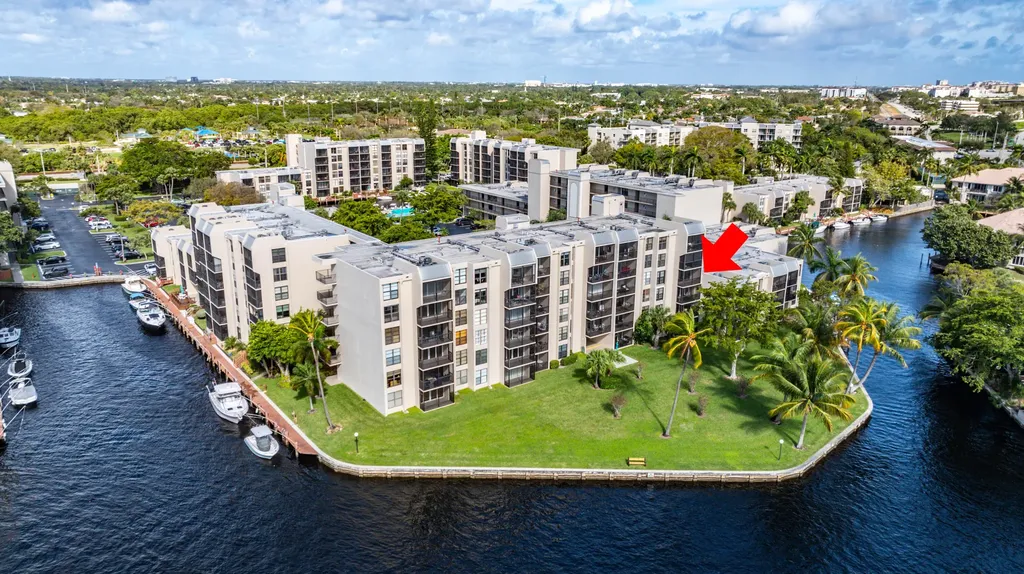 7 Royal Palm Way Boca Raton FL 33432